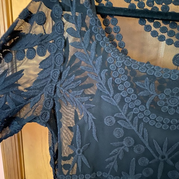 Express Lace Dress Size Large - Picture 3 of 3